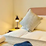 Barbican Loft - With Free Parking