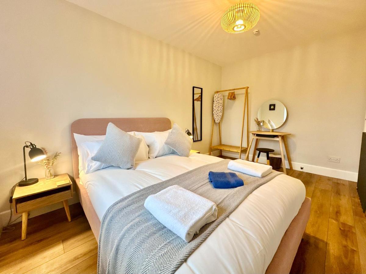 Barbican Loft - With Free Parking Apartment
